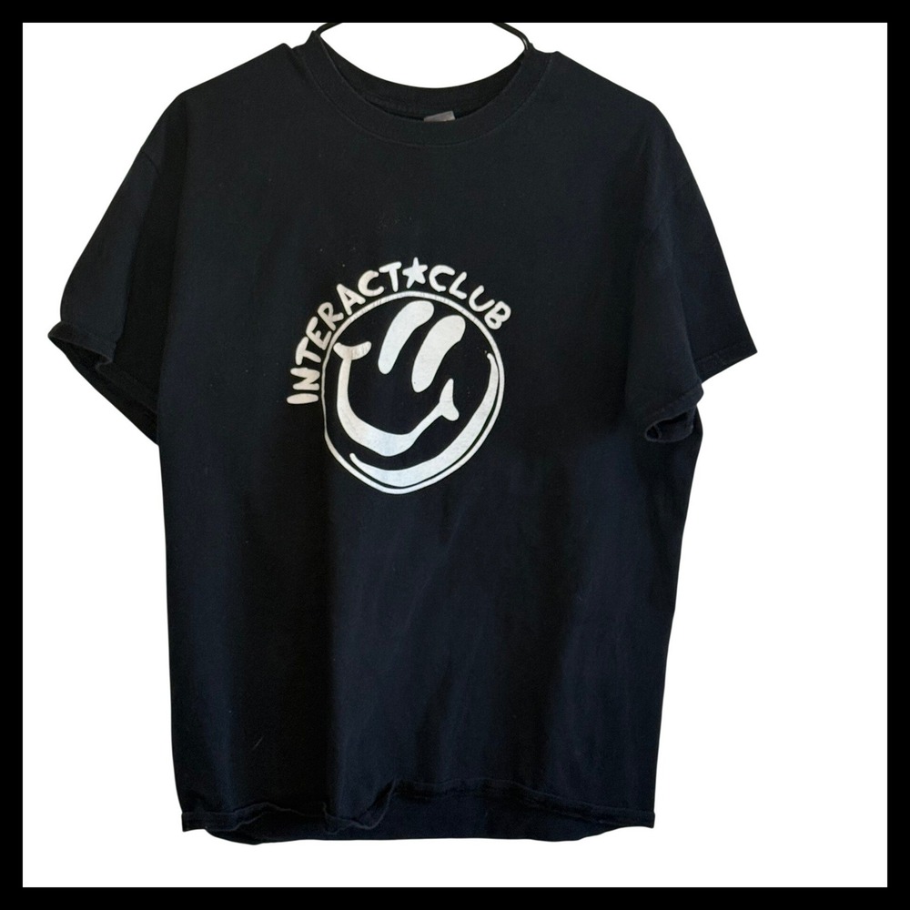 Gildan Interact Club‎ Smiley Face Graphic T-Shirt Black Large Heavy Cotton Tee
